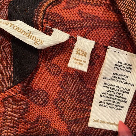 Soft Surroundings Floral One Size Shawl Shrug - Picture 6 of 6